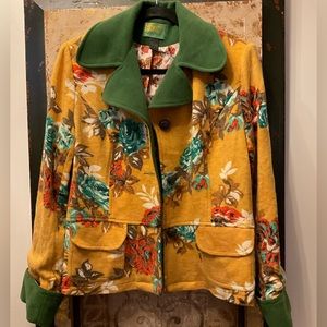 Green label Tracy Porter fully floral jacket